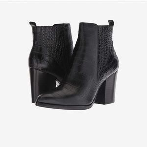 NWOT Marc Fisher LTD Alva booties